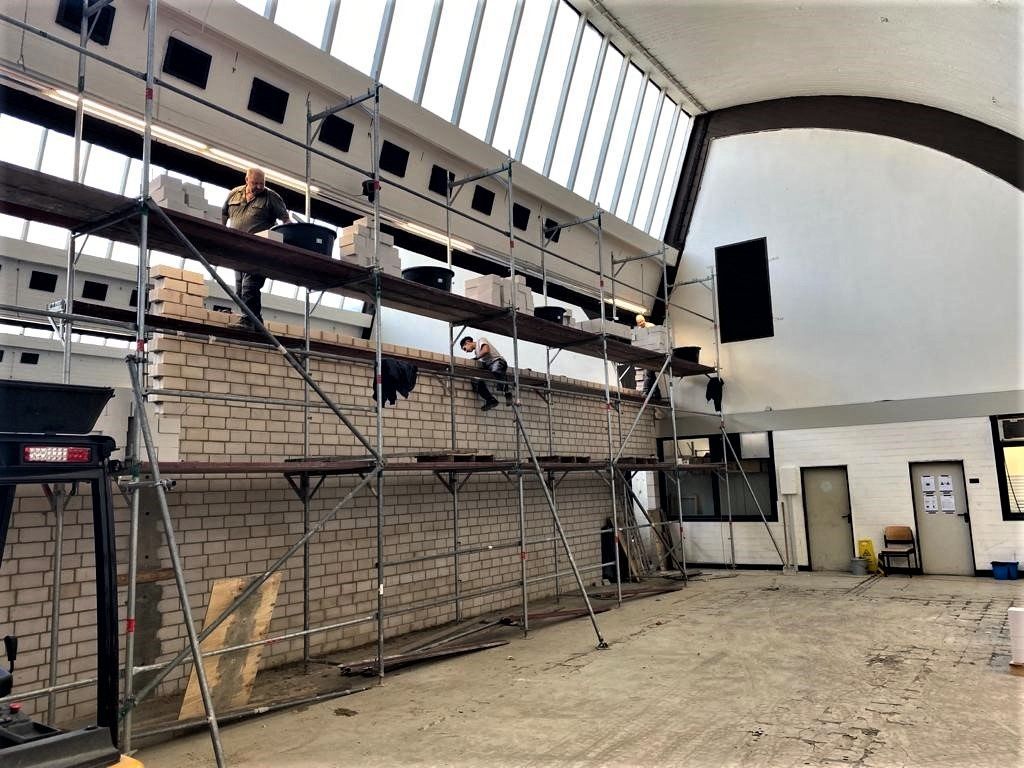 Hallenumbau & Erstellung eines Paternosterregals